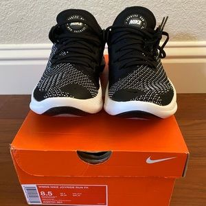[BRAND NEW] Nike Joyride Run Size 8.5